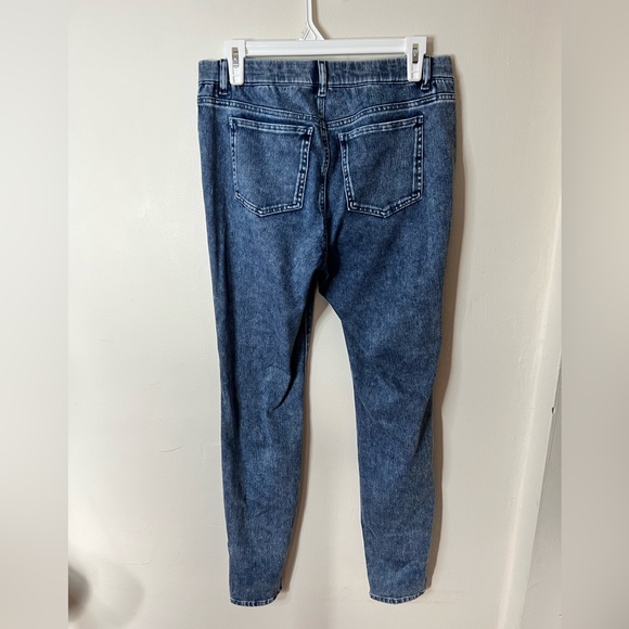 Uniqlo Ultra Stretch Jeans, Size L - Picture 3 of 4